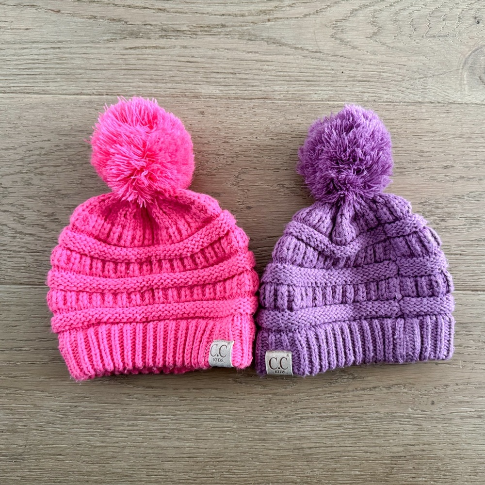 2 CC children’s Pom hats